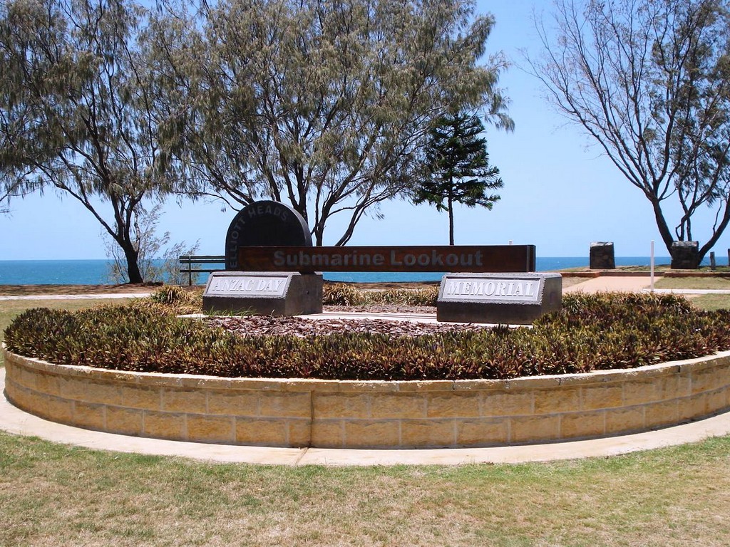 Elliott Heads Submarine Lookout Anzac Day Memorial