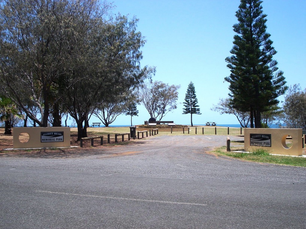 Elliott Heads Submarine Lookout Anzac Day Memorial