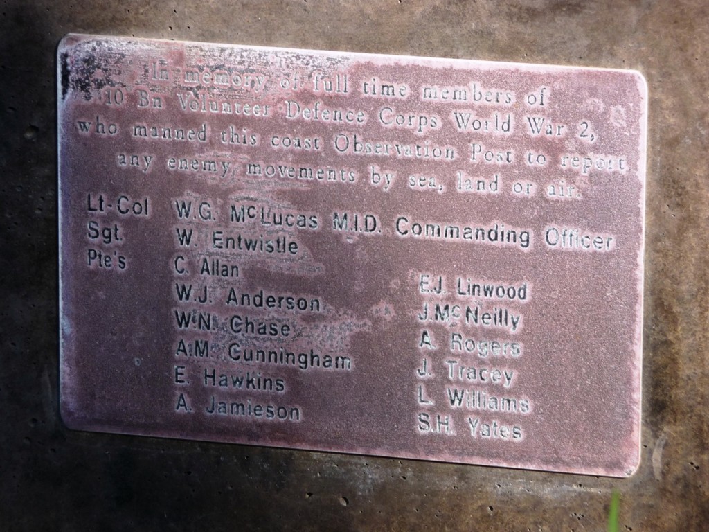 Elliott Heads Submarine Lookout Anzac Day Memorial - plaque