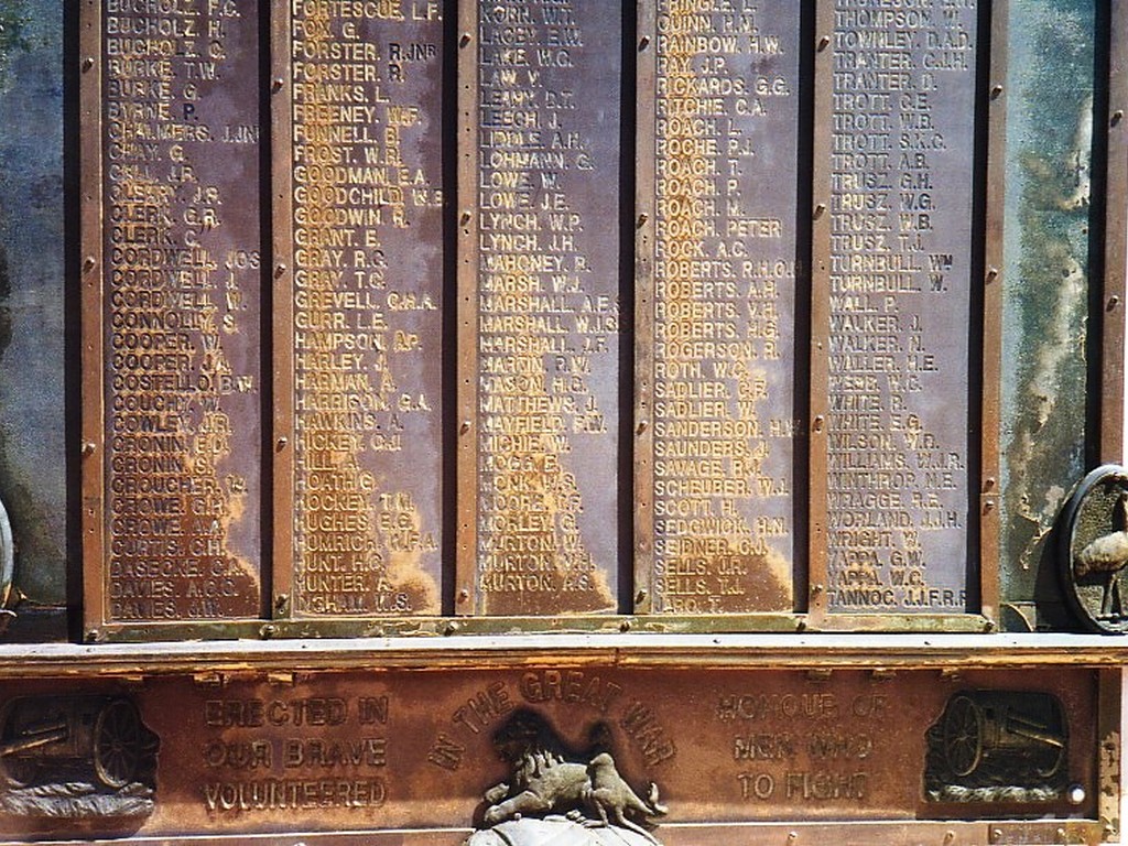 Gayndah War Memorial - Roll of Hour 3