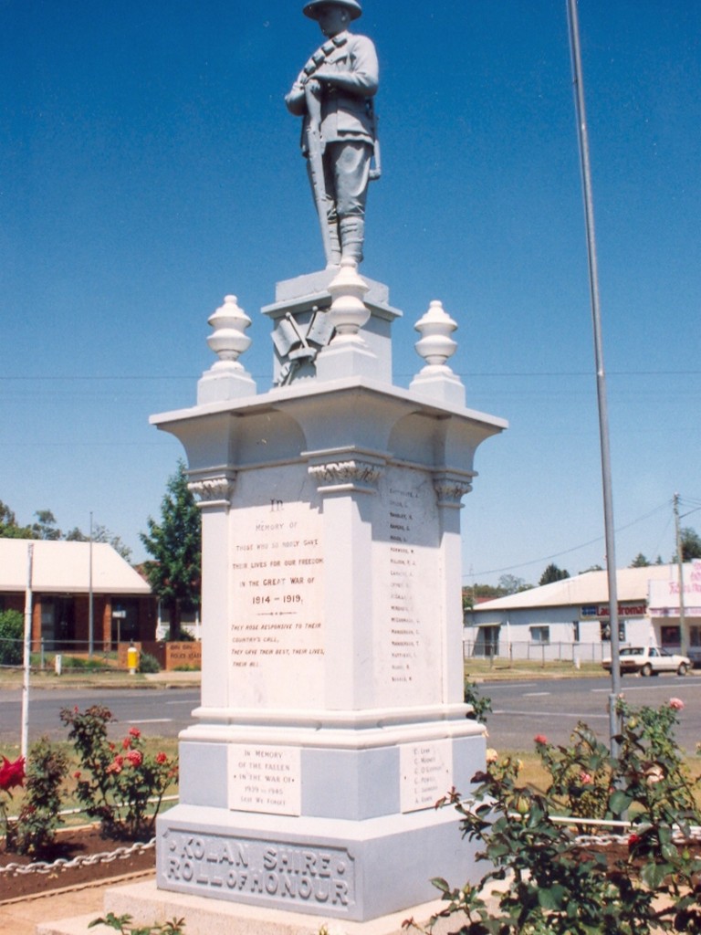 Gin Gin War Memorial