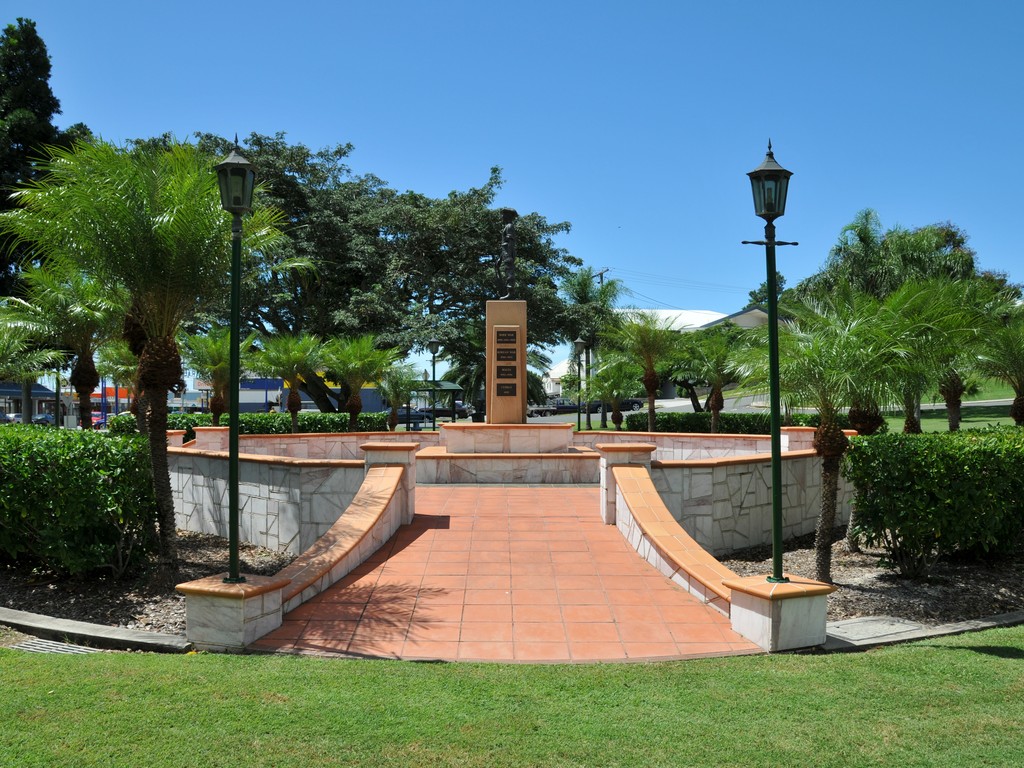 Western side of the memorial.