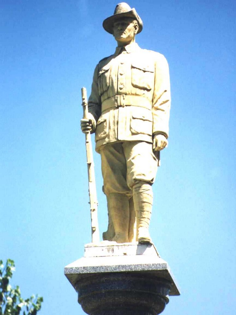 Goondiwindi War Memorial (Digger) Statue