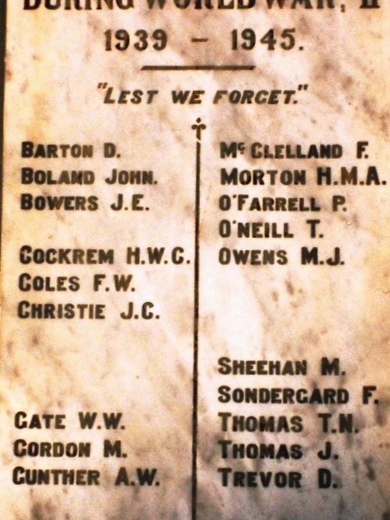 Gordonvale War Memorial (Digger)