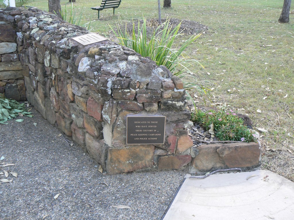 Wall surrounding the Grandchester War Memorial