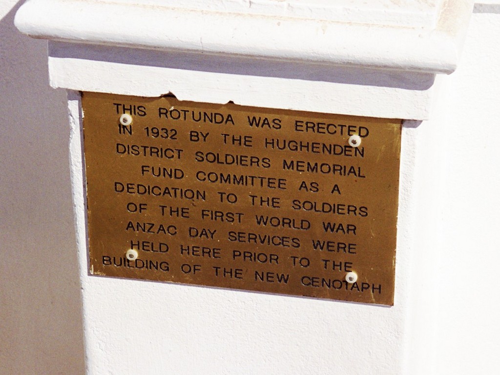 Hughenden District Soldiers Memorial Rotunda - Plaque 2004