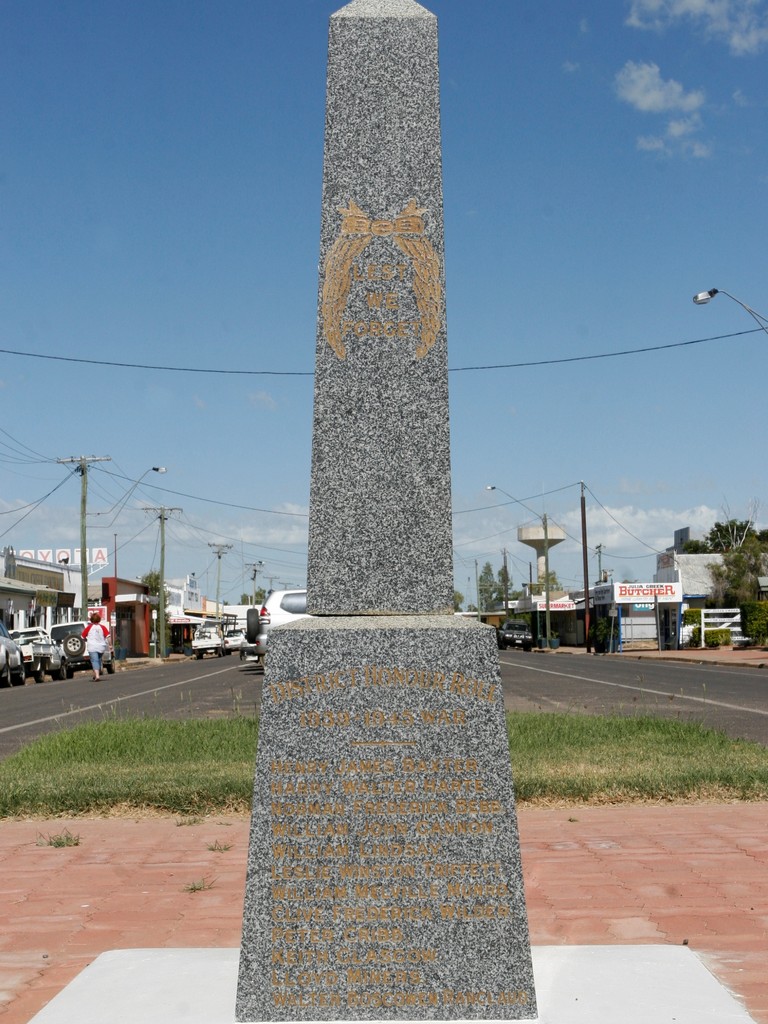Julia Creek War Memorial - 2009