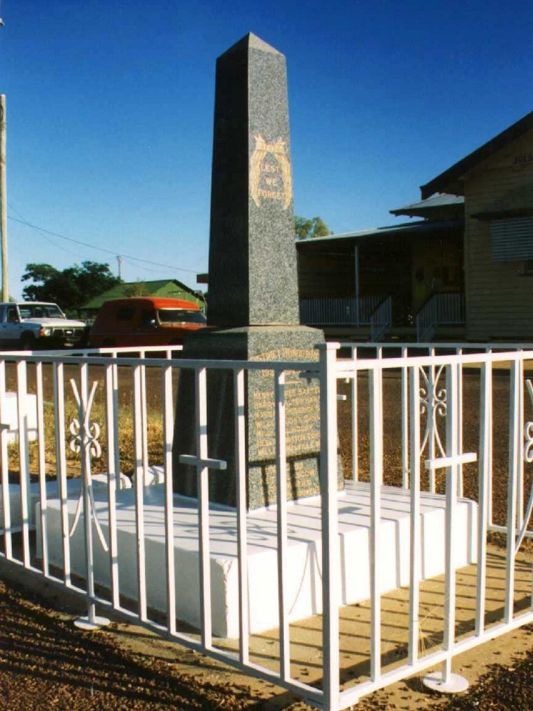 Julia Creek War Memorial - 1999