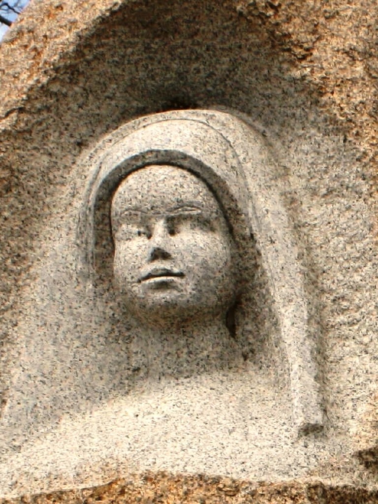 Kalbar War Memorial - nurse detail