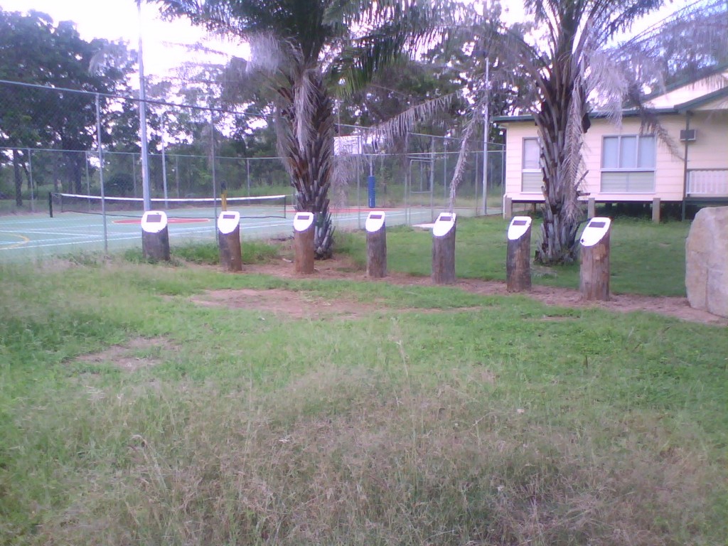 Crescent of posts of Laura War Memorial