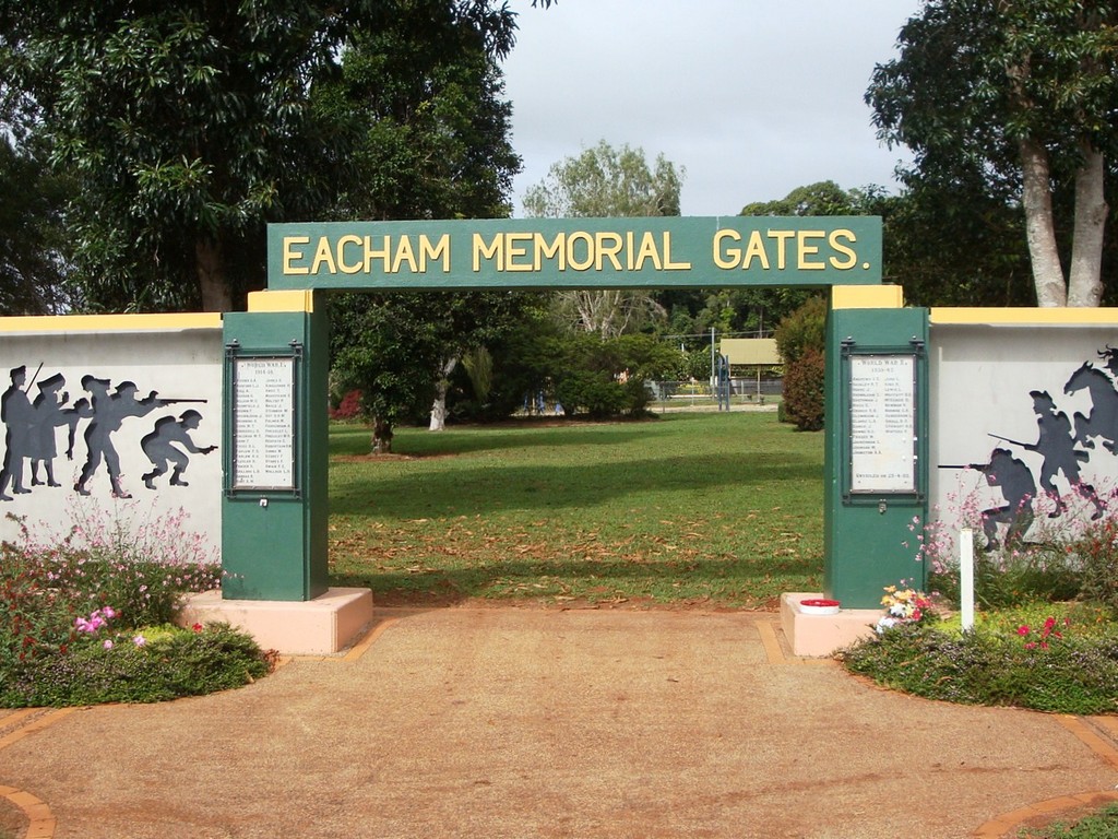 Malanda Eacham Memorial Gates - 2010