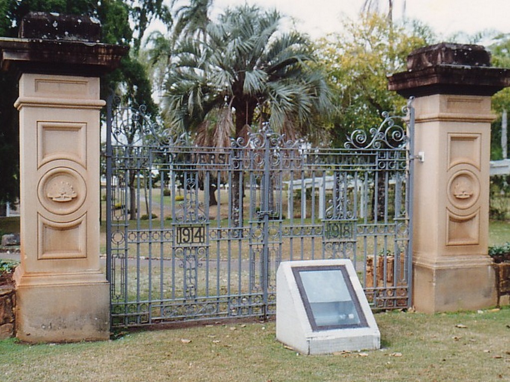 Maryborough Gates