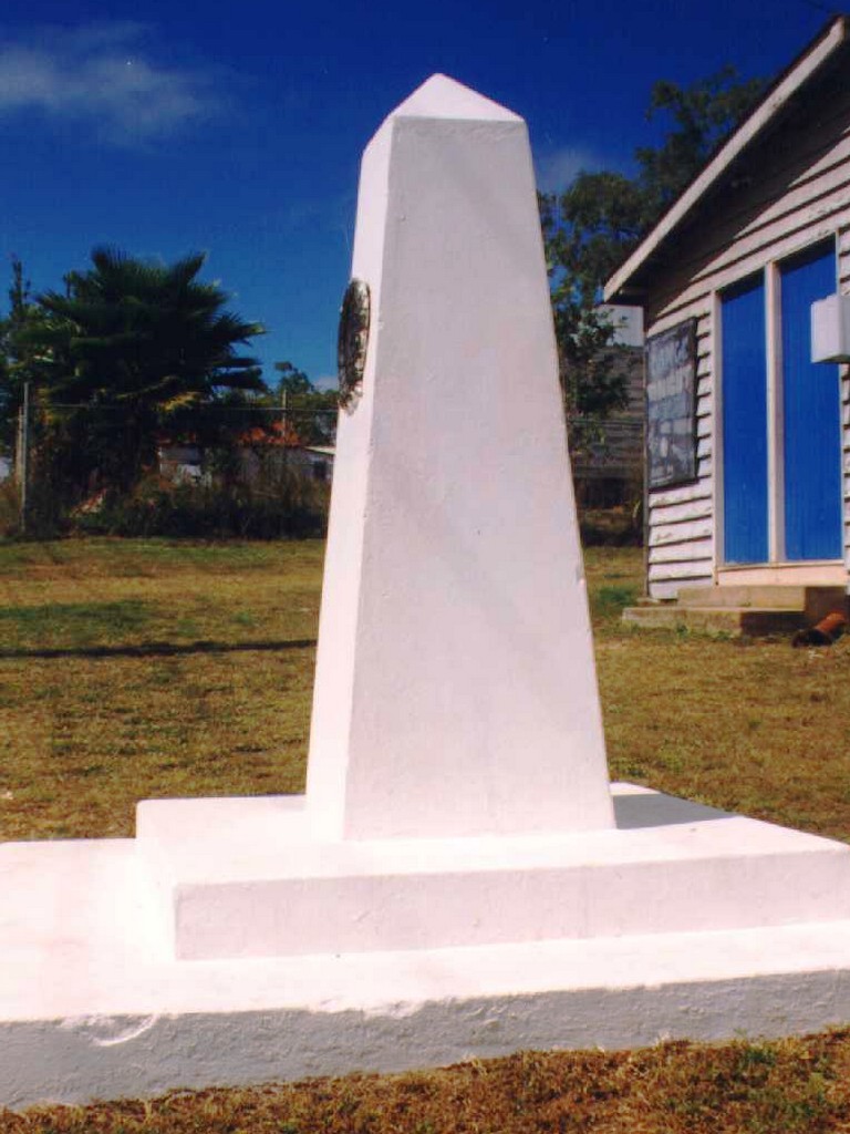 Mount Garnet War Memorial - side view
