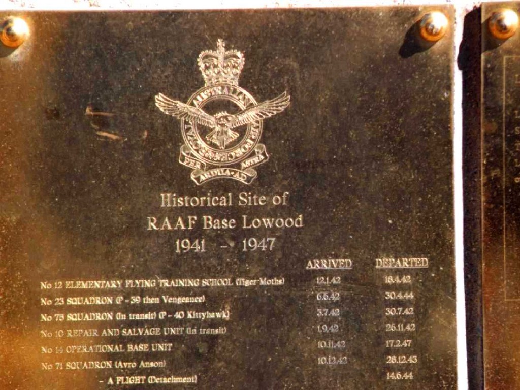 Lowood Aerodrome Memorial - Plaque (close up1)
