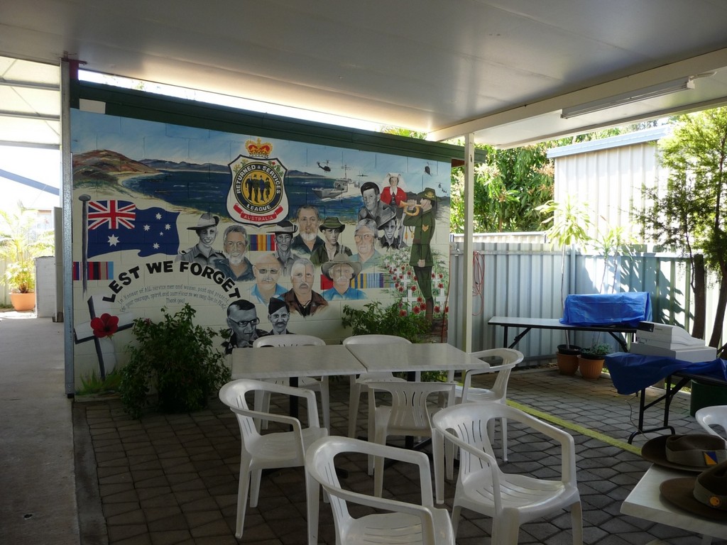 Moura RSL Commemorative Mural