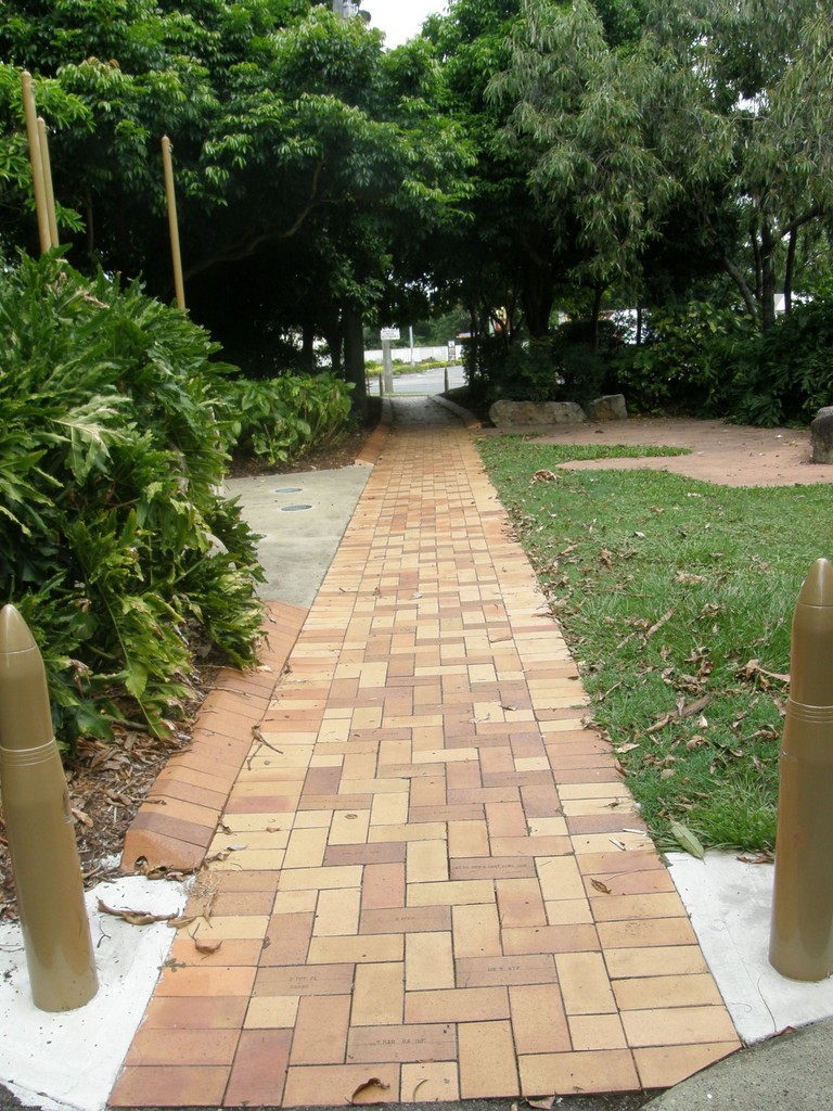 Vietnam Veterans Memorial - Memorial Footpath