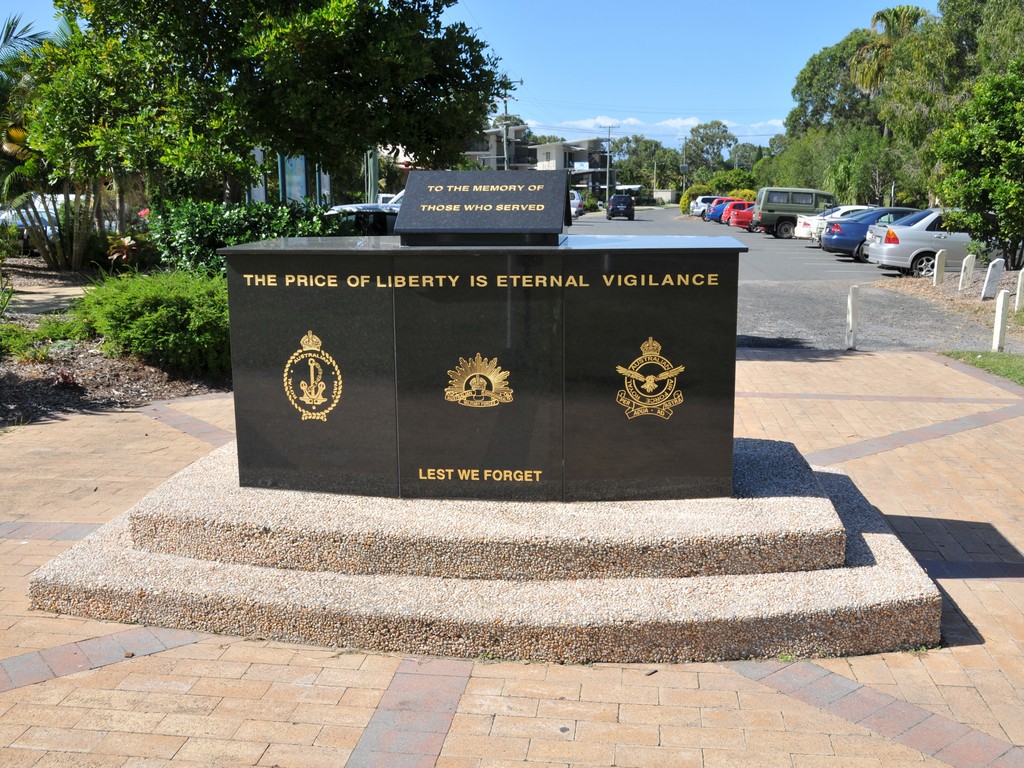Agnes Water / Seventeen Seventy Cenotaph - front.