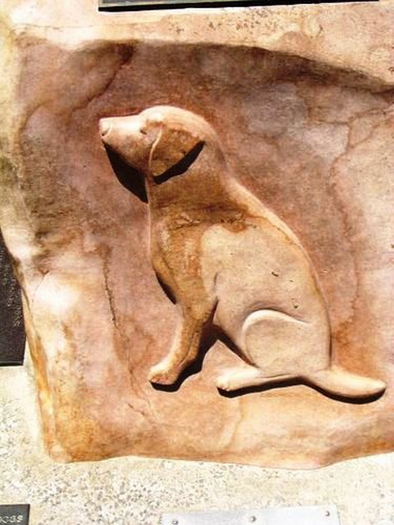 Alexandra Headland National War Dog Memorial - detail of carving