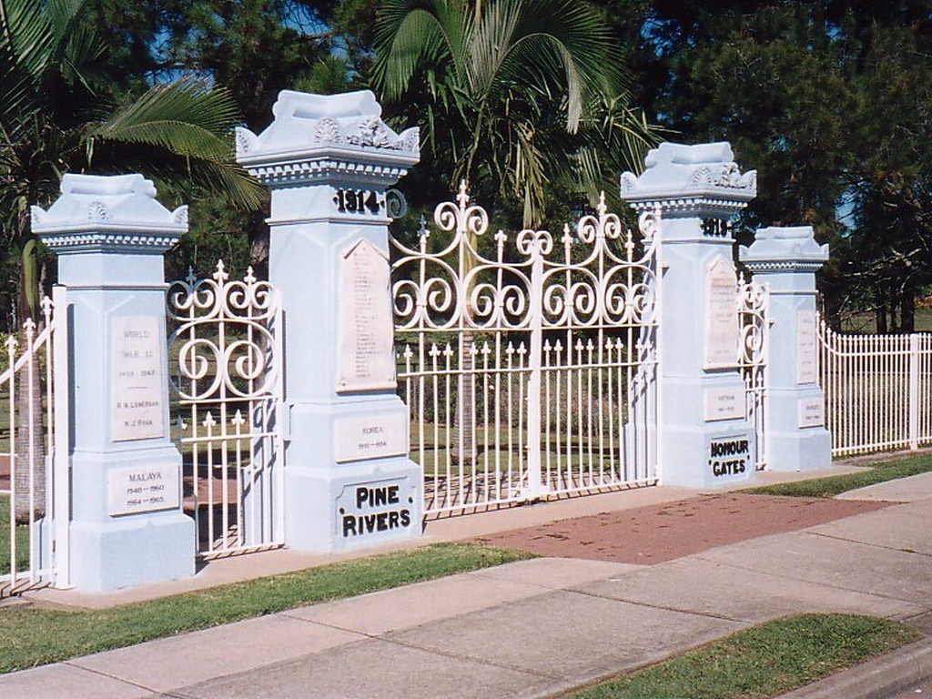 Pine Rivers Memorial Gates - Overview
