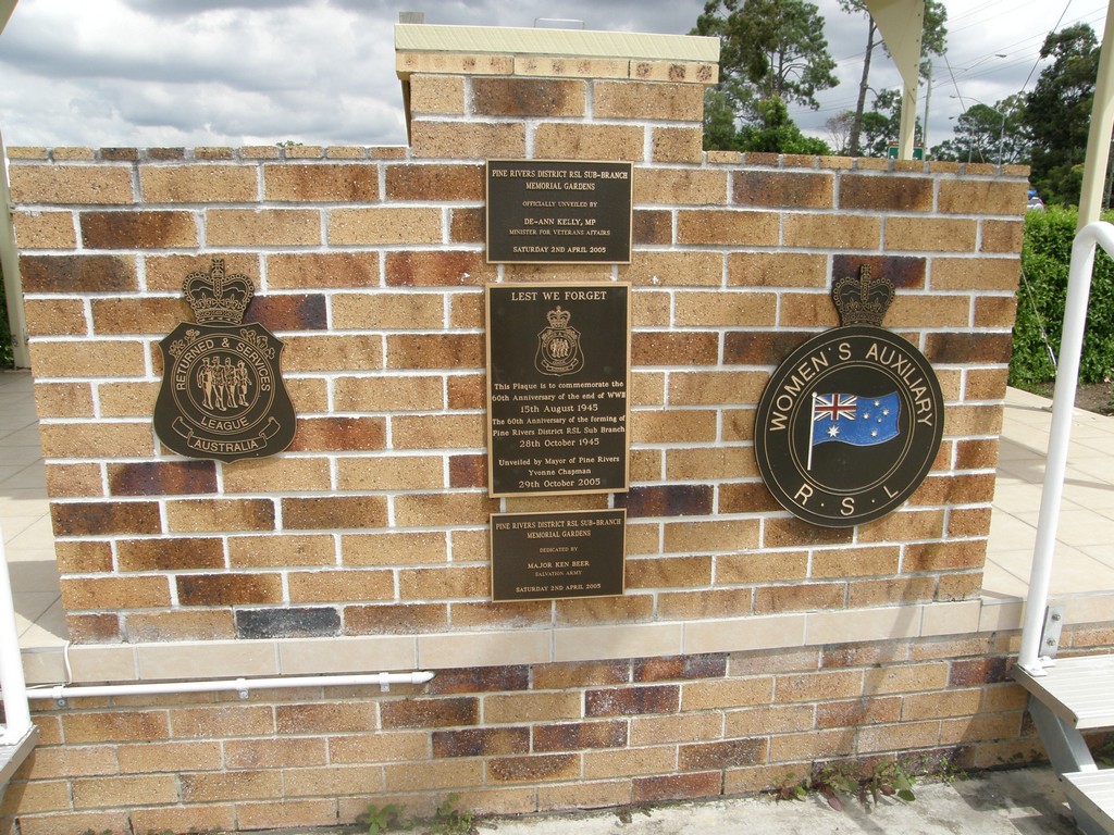 Pine Rivers RSL Cenotaph