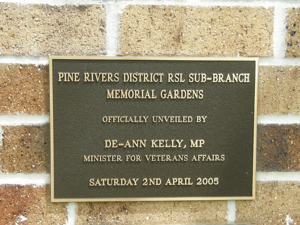 Pine Rivers RSL Cenotaph - plaque