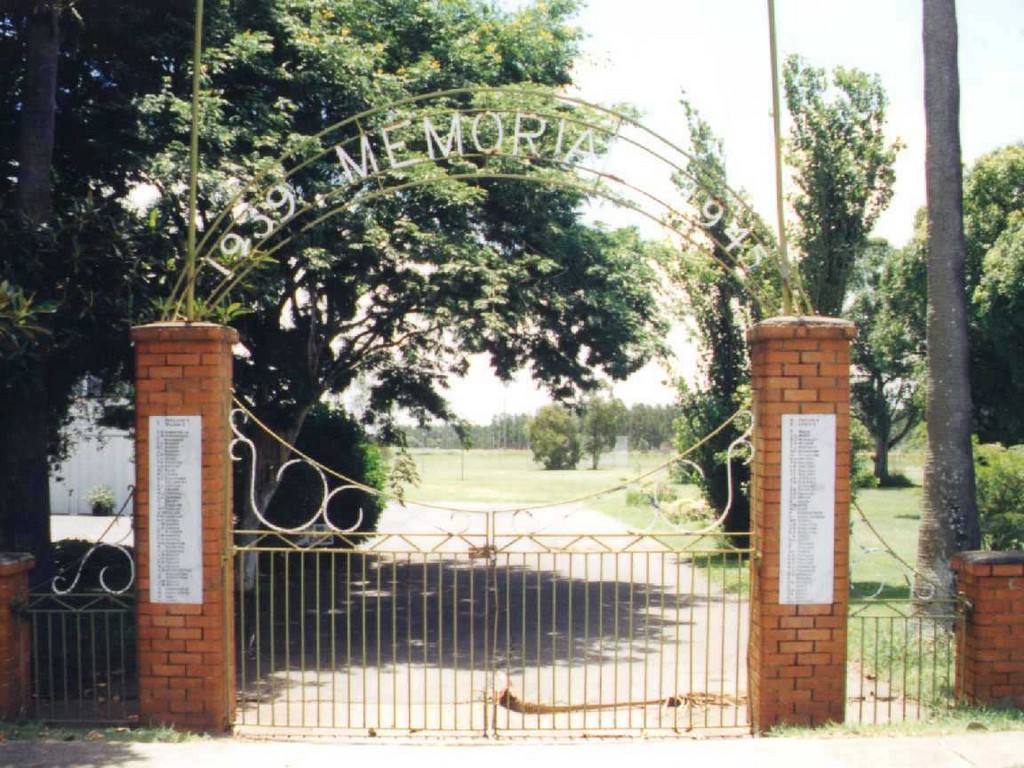 Pinkenba State School 1939–1945 Memorial Gates