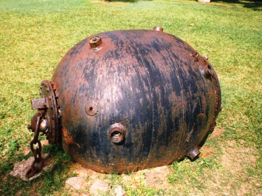 Port Douglas War Memorial (Digger) - Naval mine